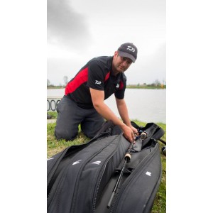 Husa Daiwa Tournament Pro Feeder Holdall 2 Lansete + 2 Mulinete 180cm